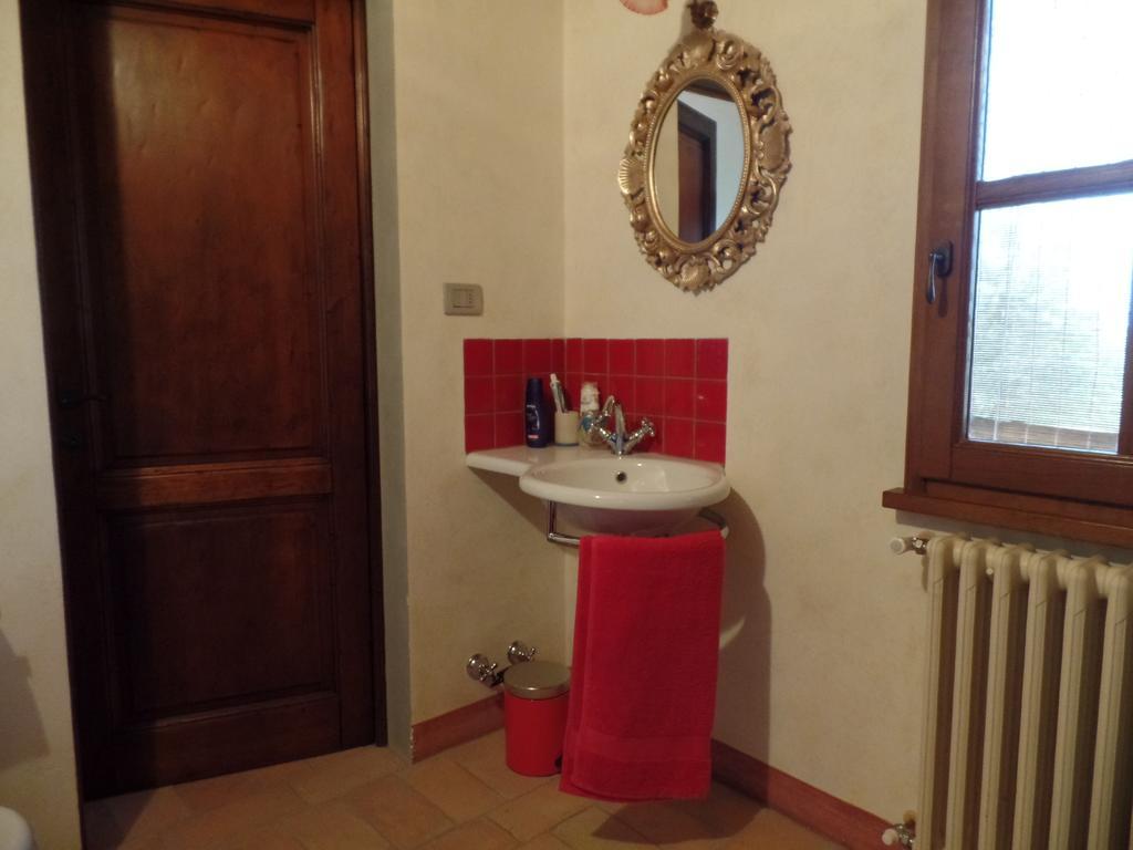 Il Fienile Holiday Home Le Fornacette Luaran gambar